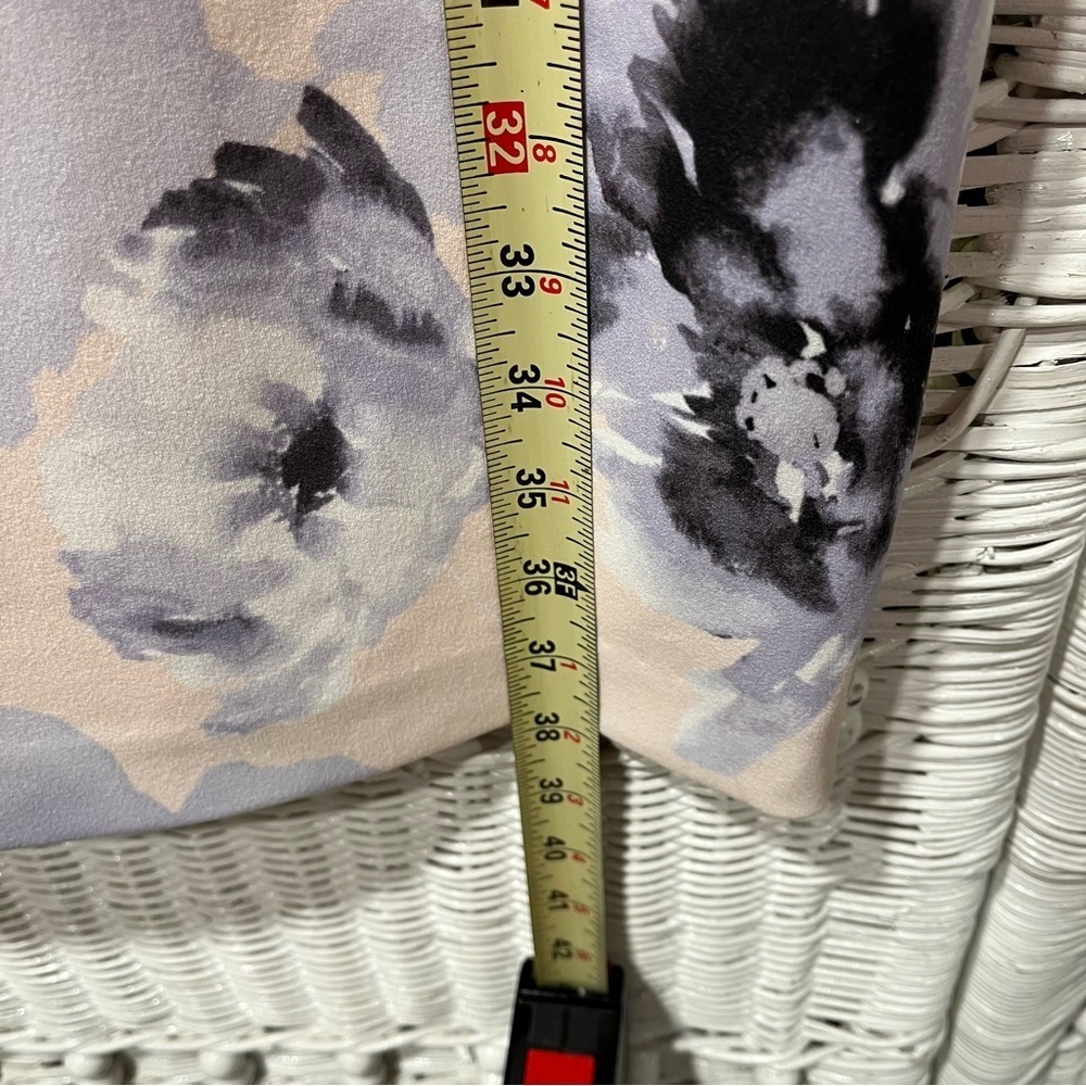 CALVIN KLEIN Sheath Dress Size‎ 4 Bell Sleeve Crepe FLORAL Pastel Knee Length - Picture 13 of 14